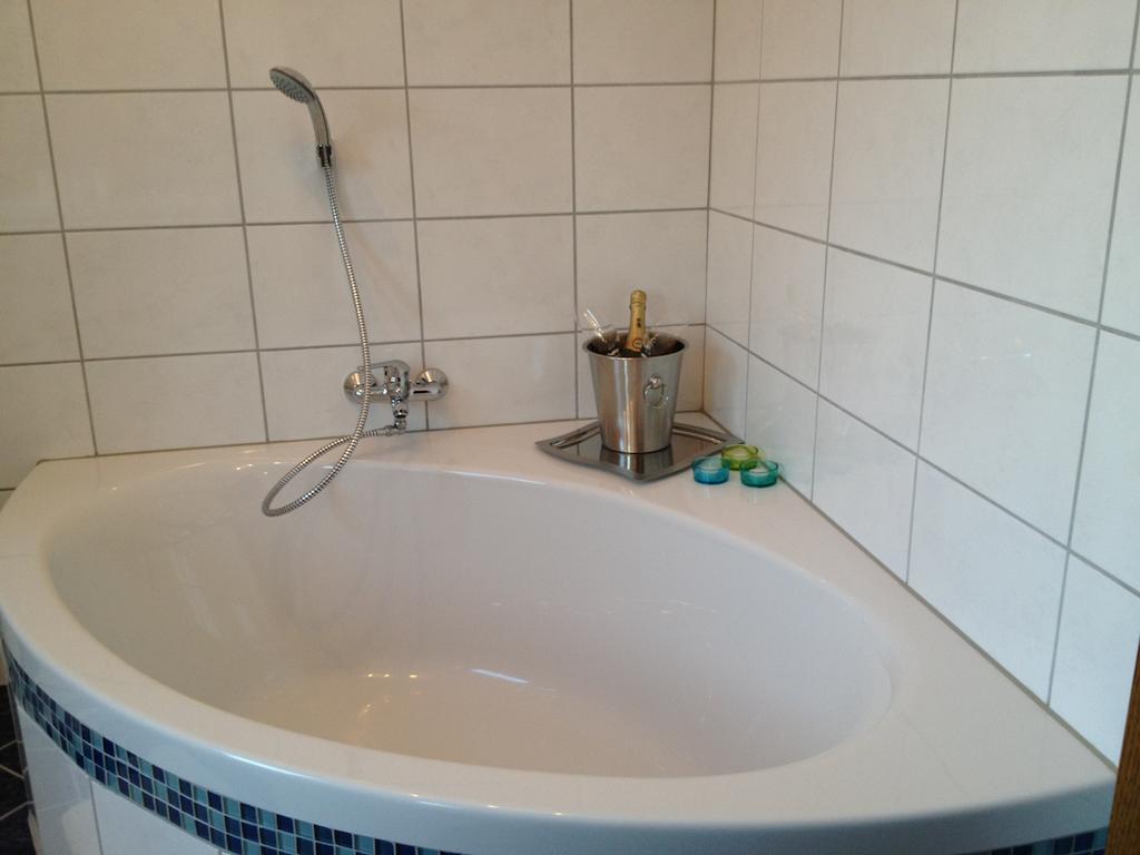 Haus Zur Therme Bad Mitterndorf Quarto foto